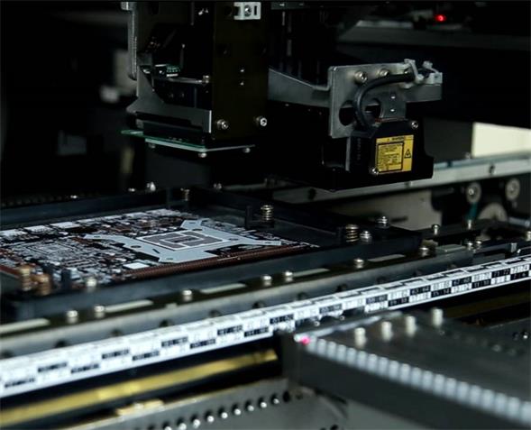 電子零配件插件機智能制造的新興設(shè)備