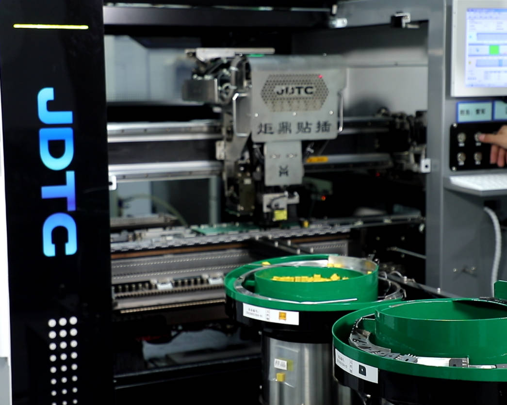 插件機(jī)在電子行業(yè)中的核心重要性探討