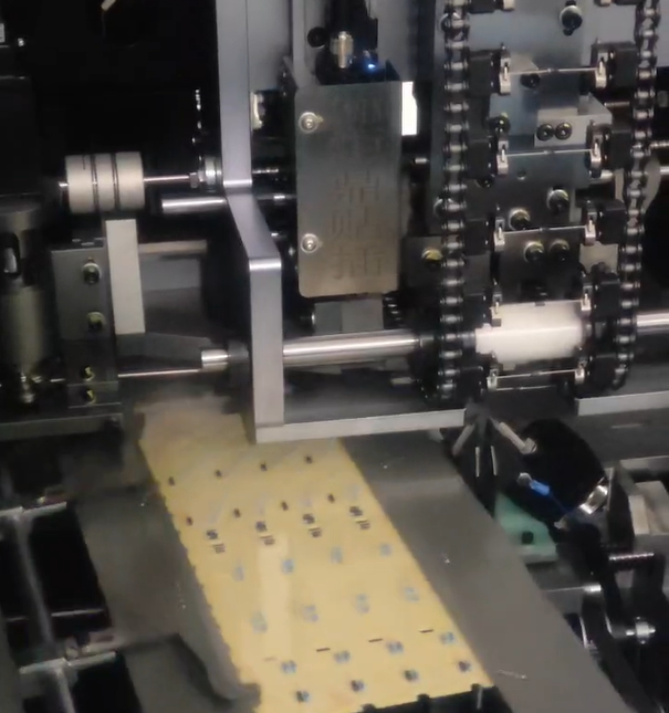 高速插件機：電子制造效率革命的終極引擎