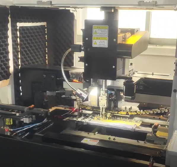 汽車生產線電子插件機：極致可靠性的制造保障