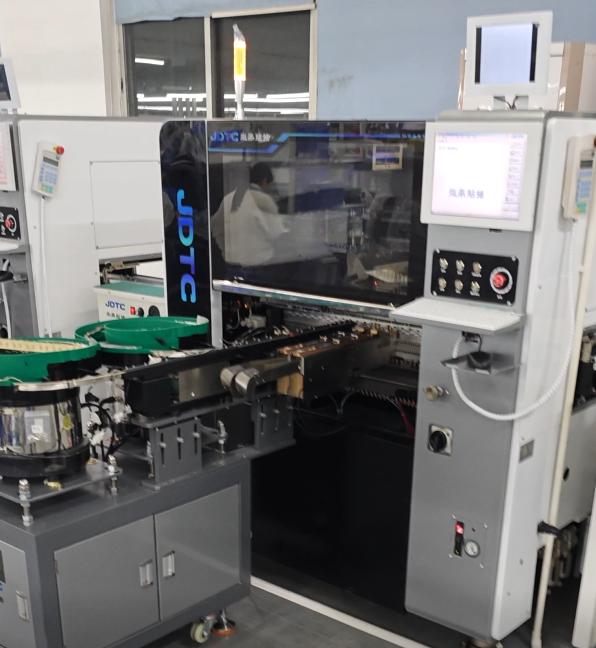 自動插件機(jī):邁向工業(yè)4.0智能工廠的核心環(huán)節(jié)與未來趨勢?