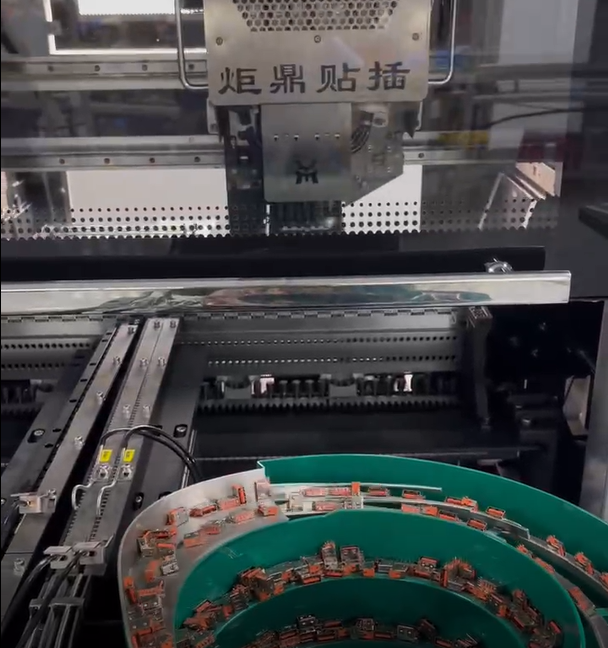 異型插件機：算清這筆經濟賬，揭秘其如何成為電子制造企業(yè)的引擎?